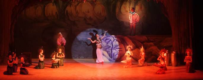 Aladdin's Cave --Broxbourne pantomime photo 2007/2008