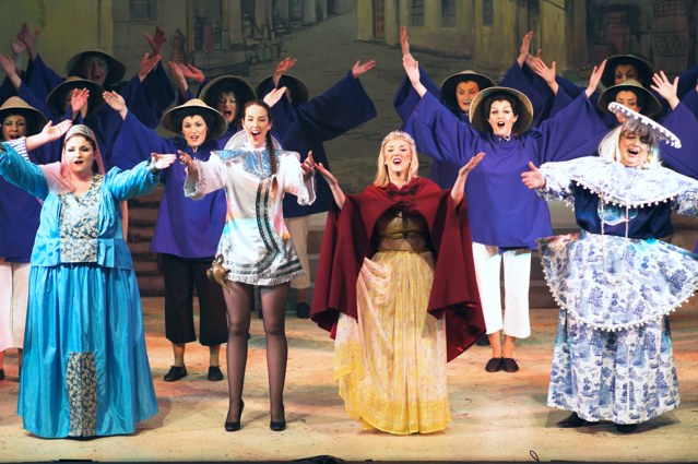 Aladdin Broxbourne pantomime photo 2007/2008
