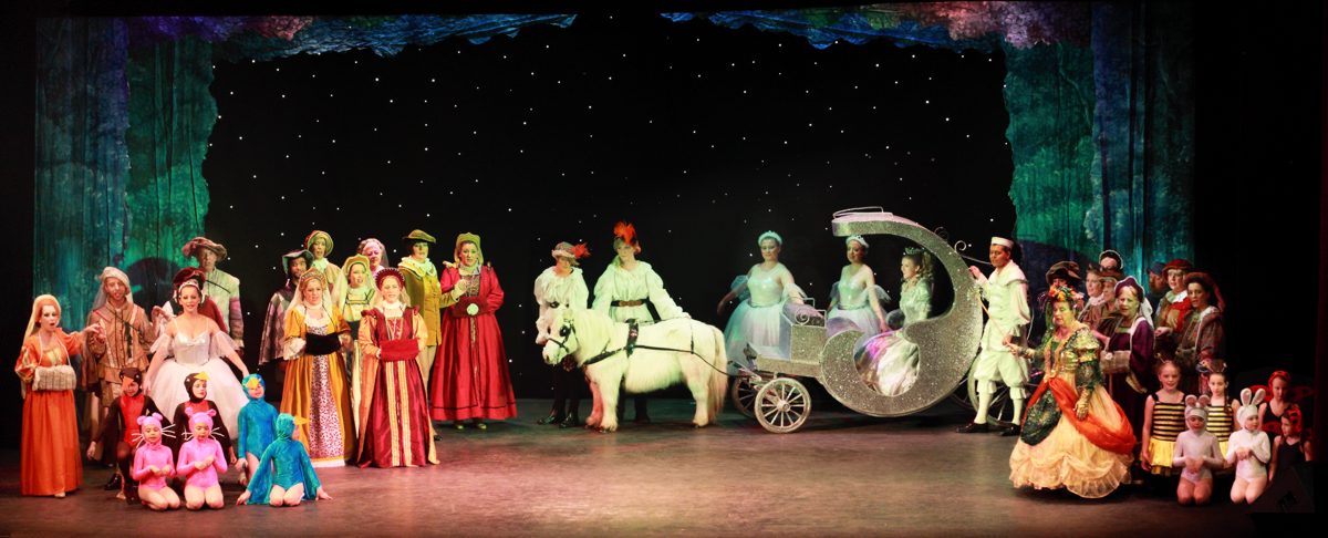 Cinderella's Coach Broxbourne Panto 2009/10